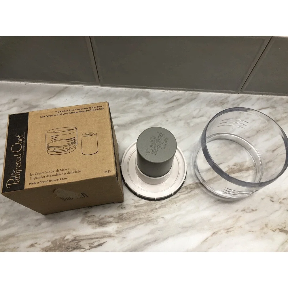 Pampered Chef Ice Cream Sandwich I Maker‎ #2485 New in box w/instructions